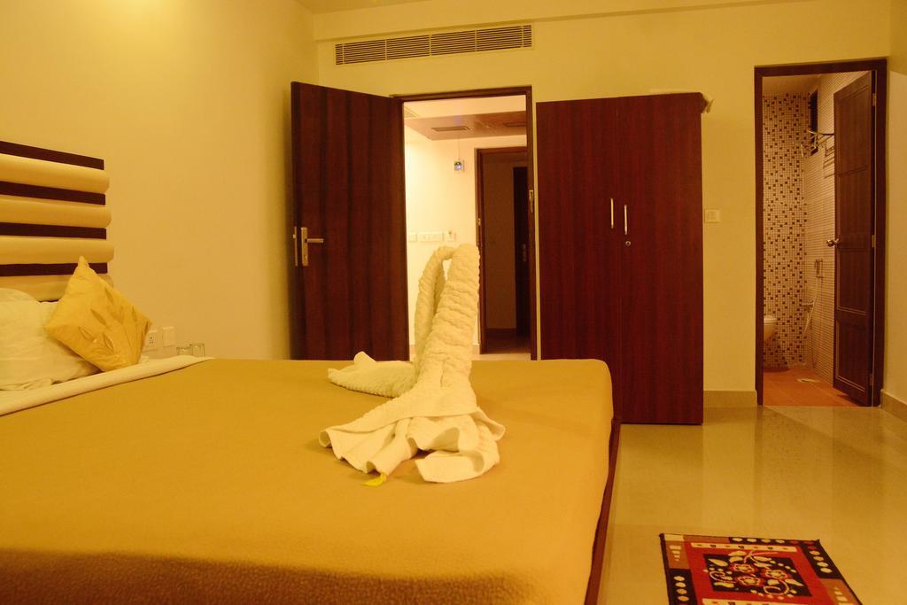 Готель King Paradise Tiruchirappalli Екстер'єр фото