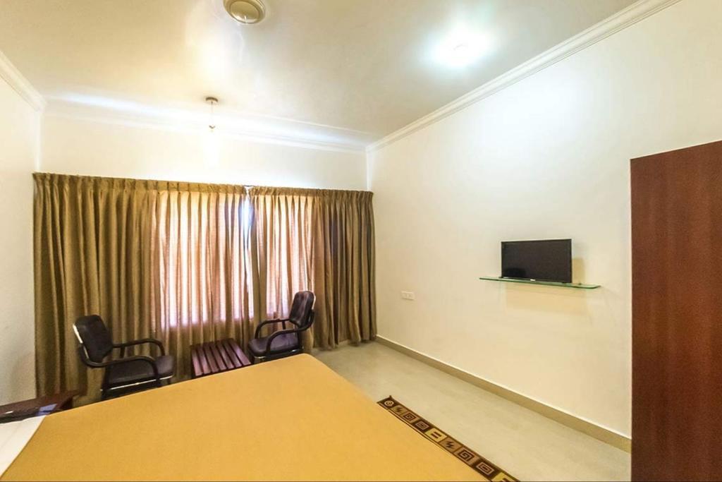 Готель King Paradise Tiruchirappalli Екстер'єр фото
